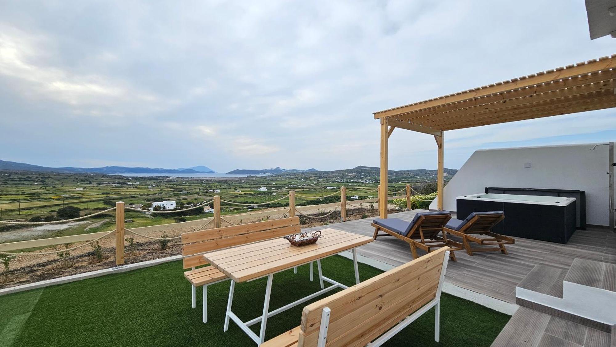 Villa Bayview With Jaccuzi - Milos *